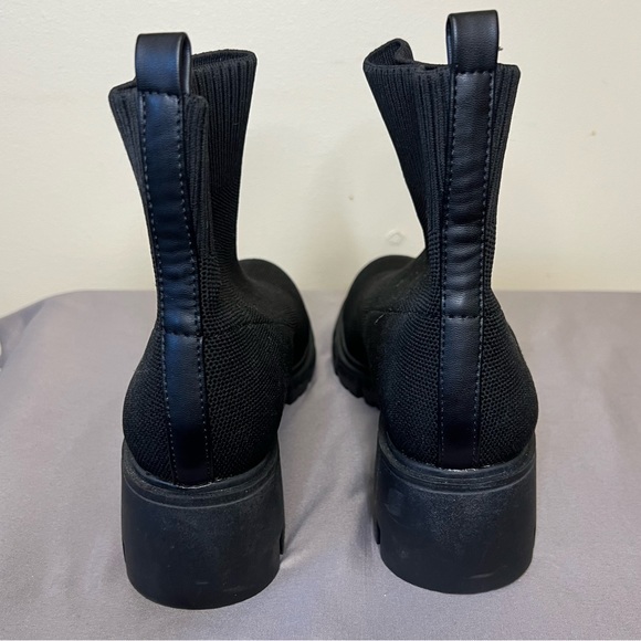 Women’s Pull On Chelsea Boot - Picture 7 of 7